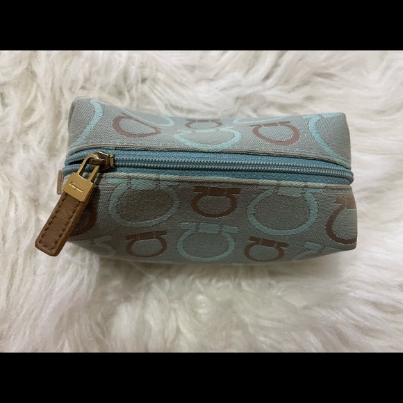 Authentic SALVATORE FERRAGAMO pouch🌸🦋 - Picture 7 of 11